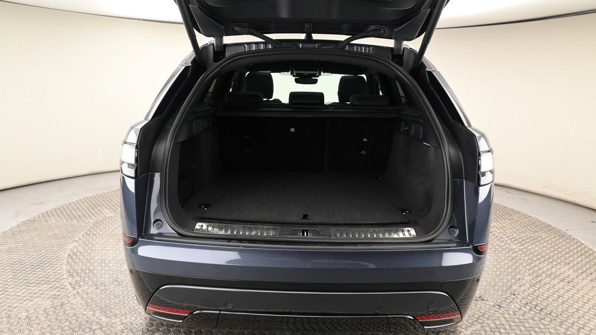 Land Rover Range Rover Velar Image 10