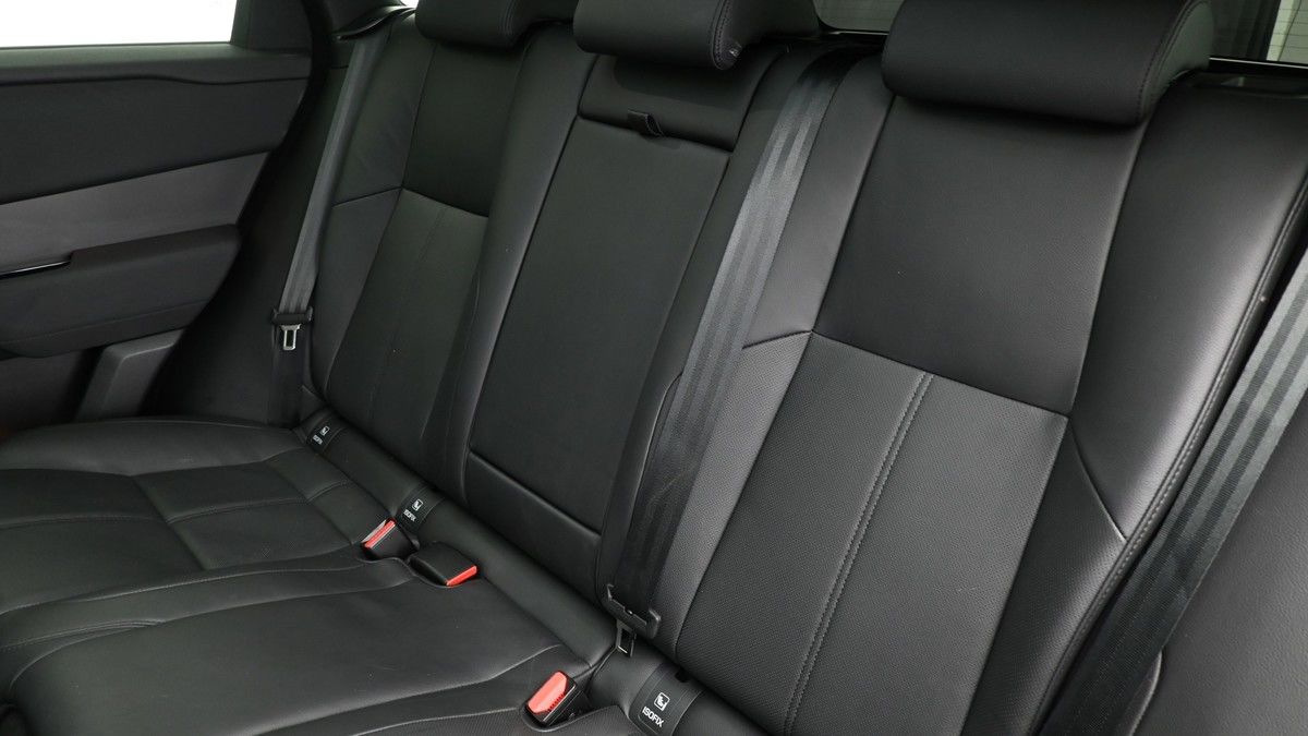 Land Rover Range Rover Velar Image 5