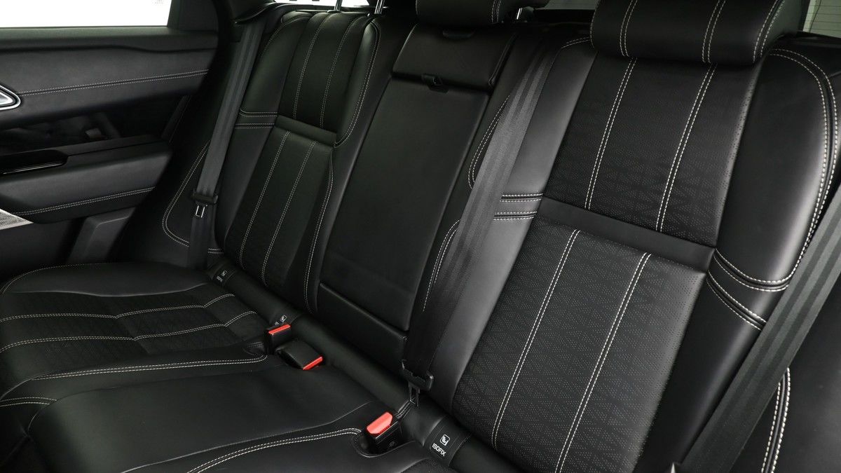 Land Rover Range Rover Velar Image 5