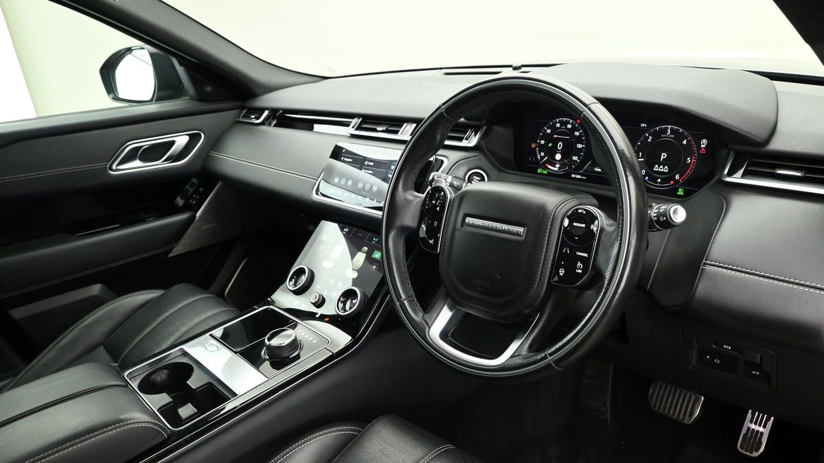 Land Rover Range Rover Velar Image 3