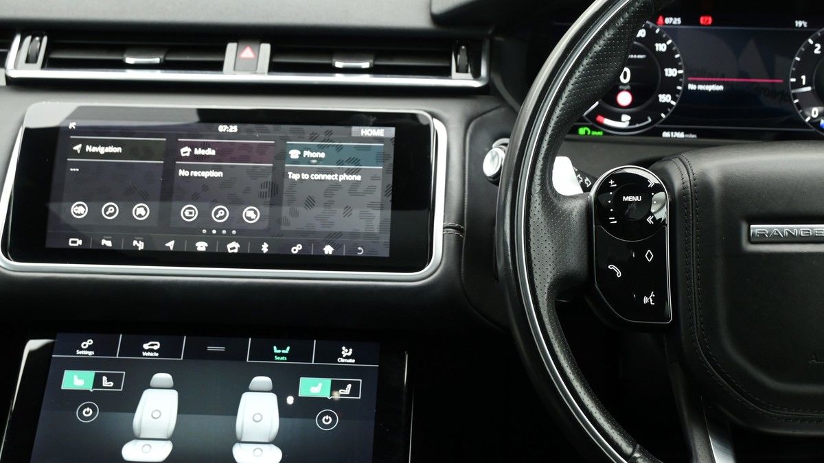 Land Rover Range Rover Velar Image 15