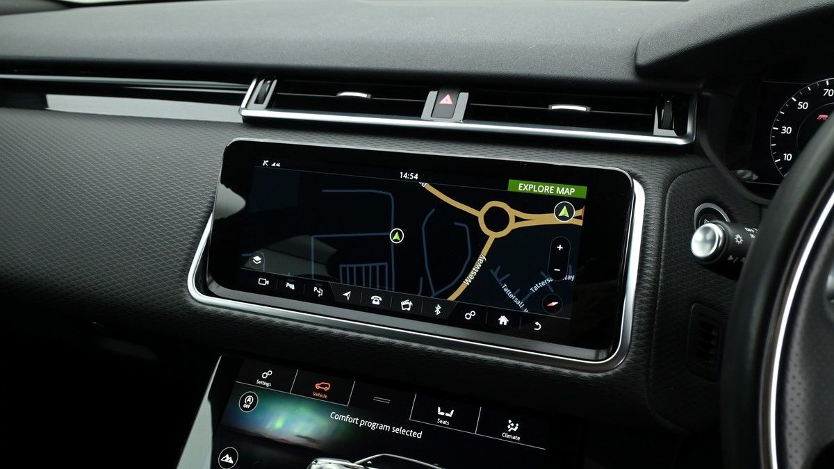 Land Rover Range Rover Velar Image 10