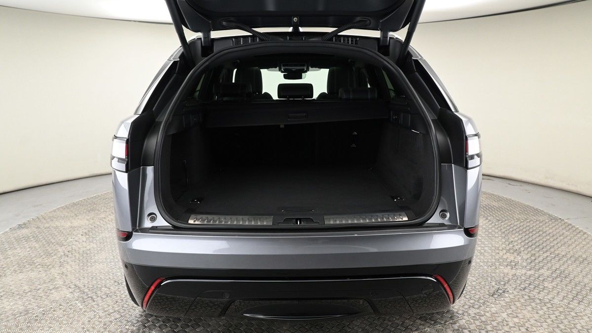 Land Rover Range Rover Velar Image 10