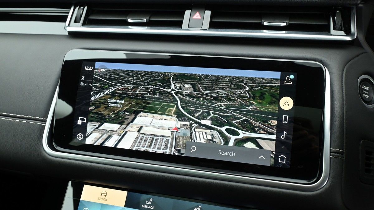 Land Rover Range Rover Velar Image 11