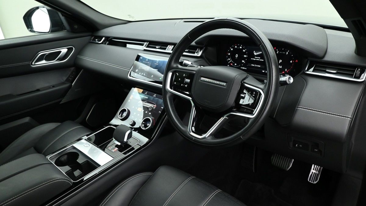 Land Rover Range Rover Velar Image 3