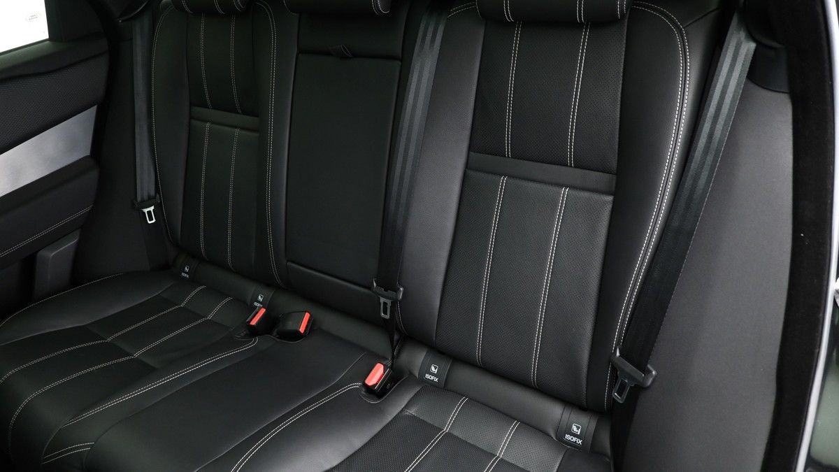 Land Rover Range Rover Velar Image 5