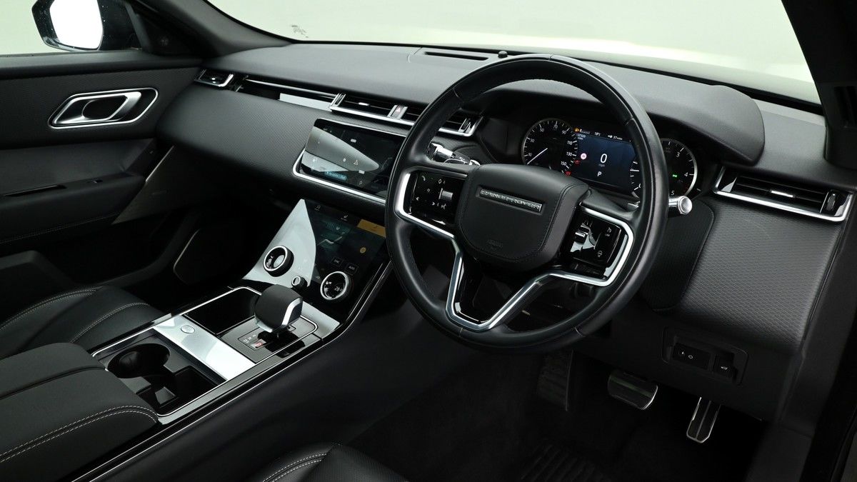 Land Rover Range Rover Velar Image 3