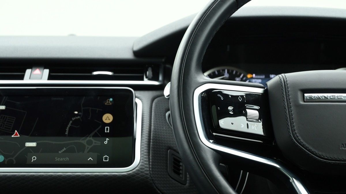 Land Rover Range Rover Velar Image 15