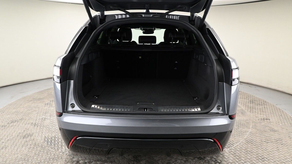 Land Rover Range Rover Velar Image 9