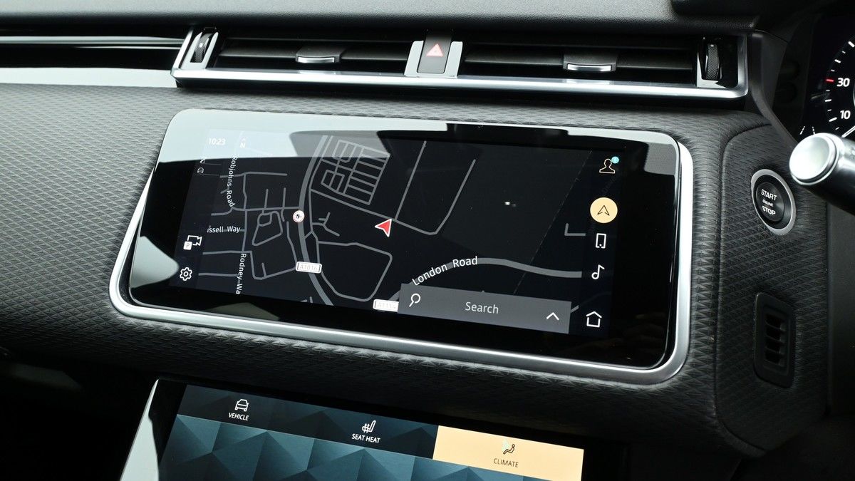 Land Rover Range Rover Velar Image 10
