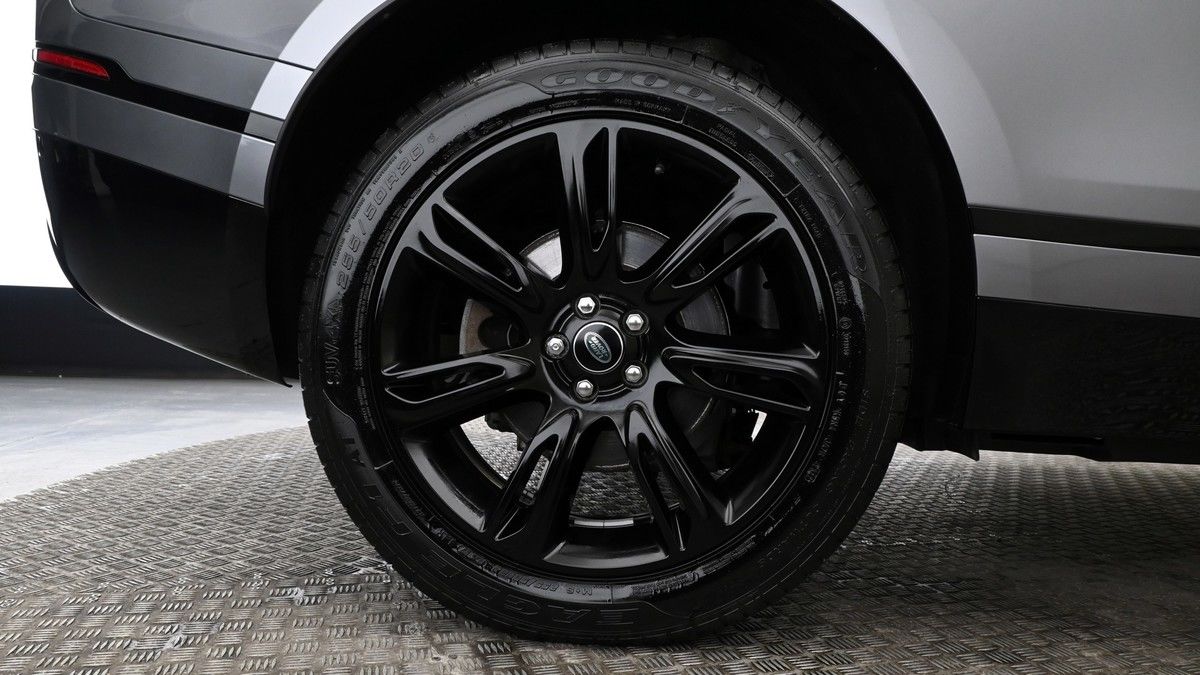 Land Rover Range Rover Velar Image 8