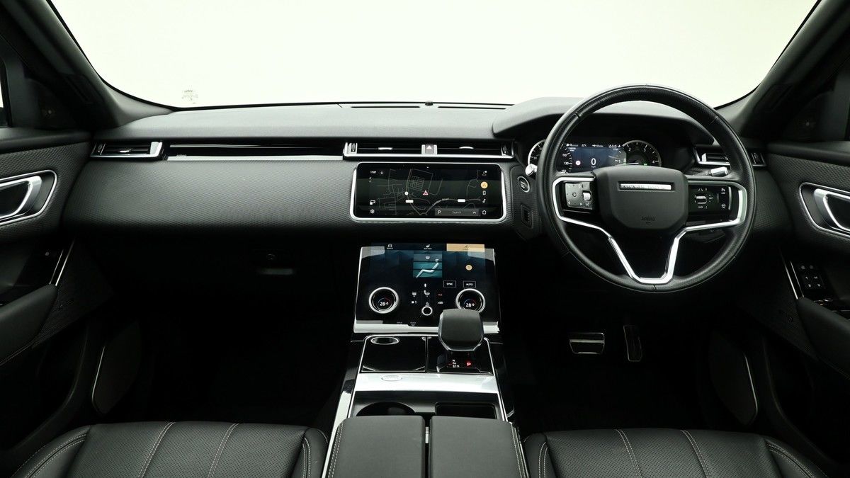 Land Rover Range Rover Velar Image 14