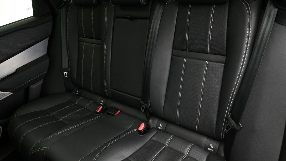 Land Rover Range Rover Velar Image 5