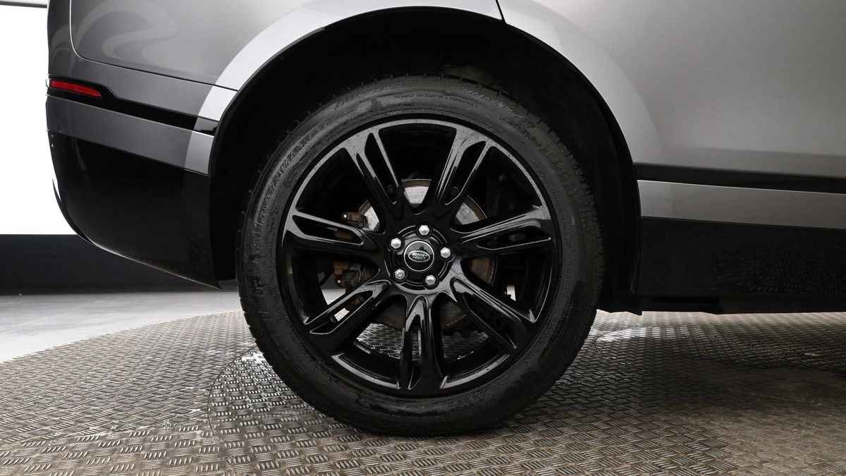 Land Rover Range Rover Velar Image 9