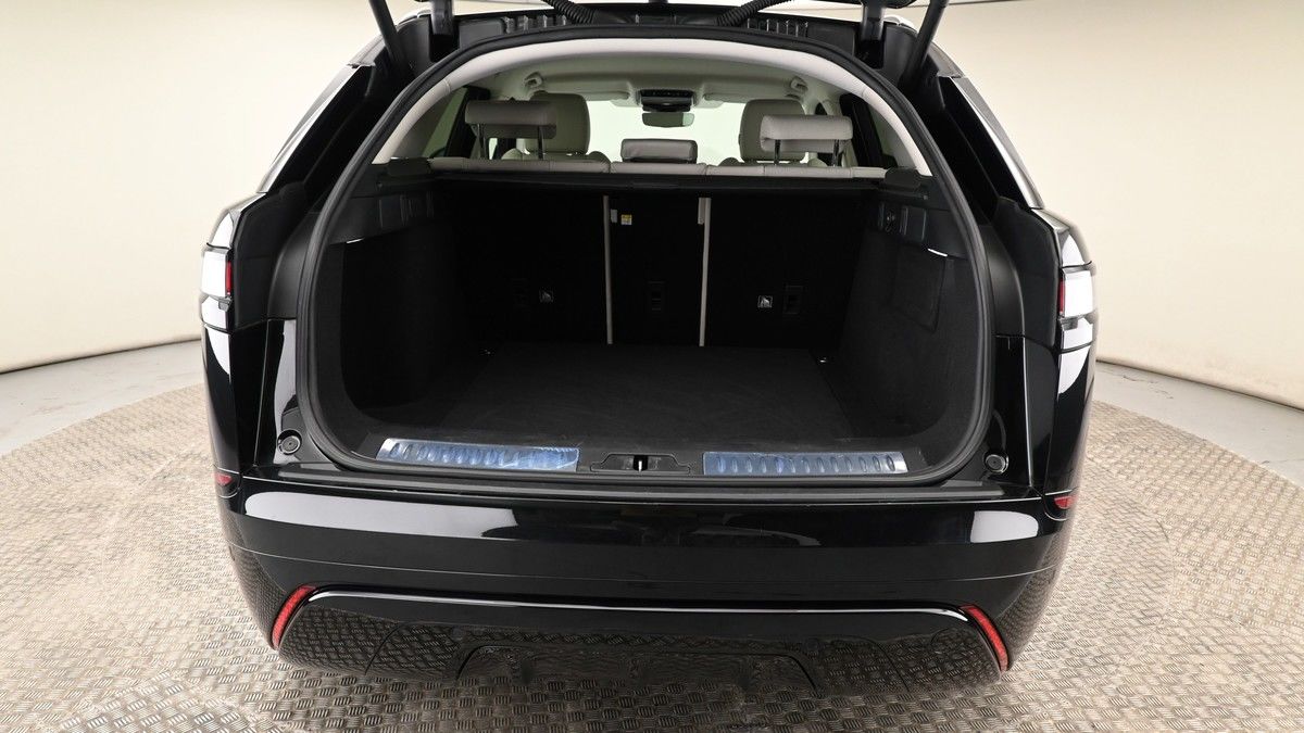 Land Rover Range Rover Velar Image 10
