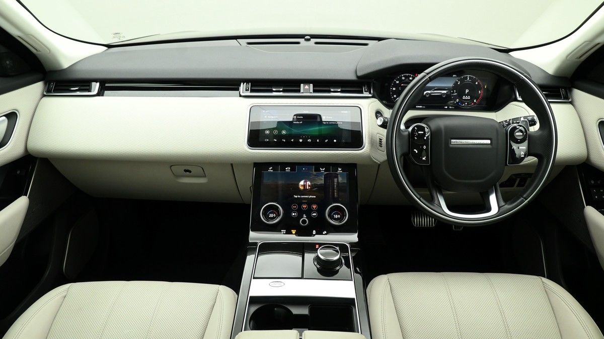Land Rover Range Rover Velar Image 14