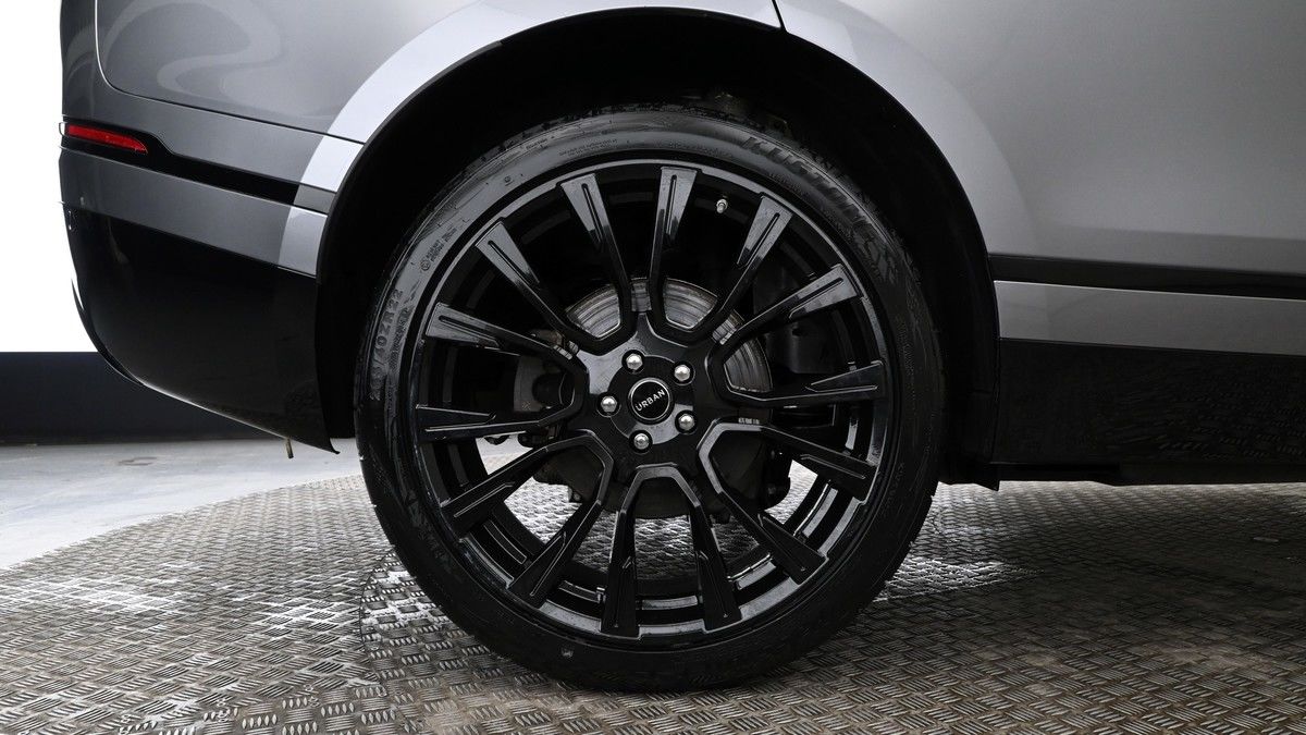 Land Rover Range Rover Velar Image 9