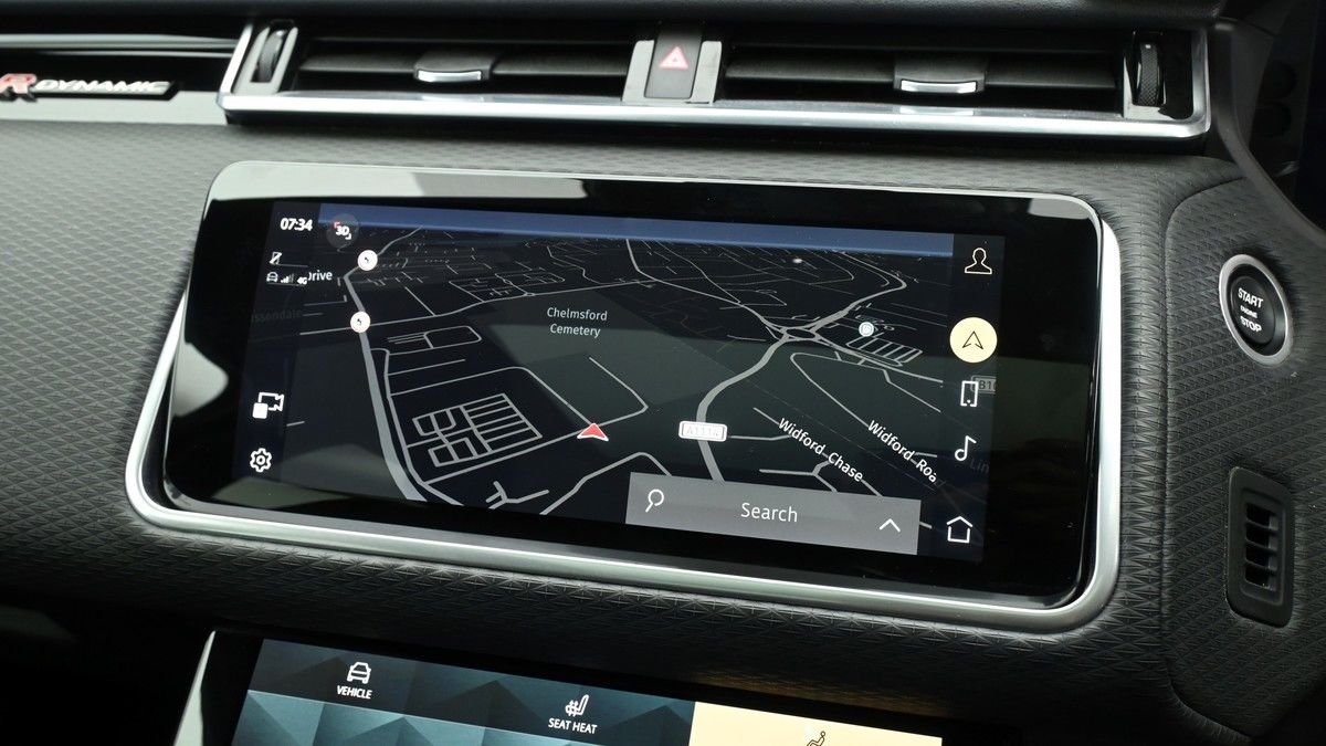 Land Rover Range Rover Velar Image 11