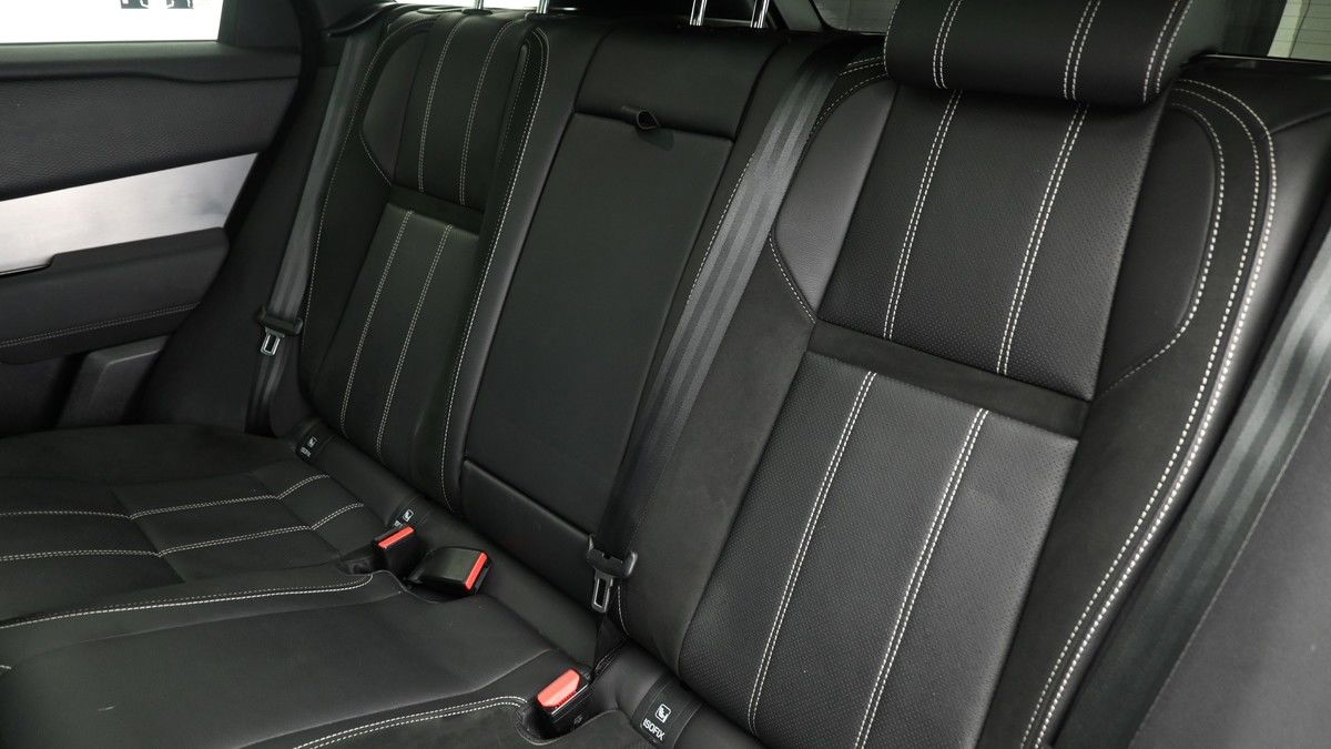 Land Rover Range Rover Velar Image 5