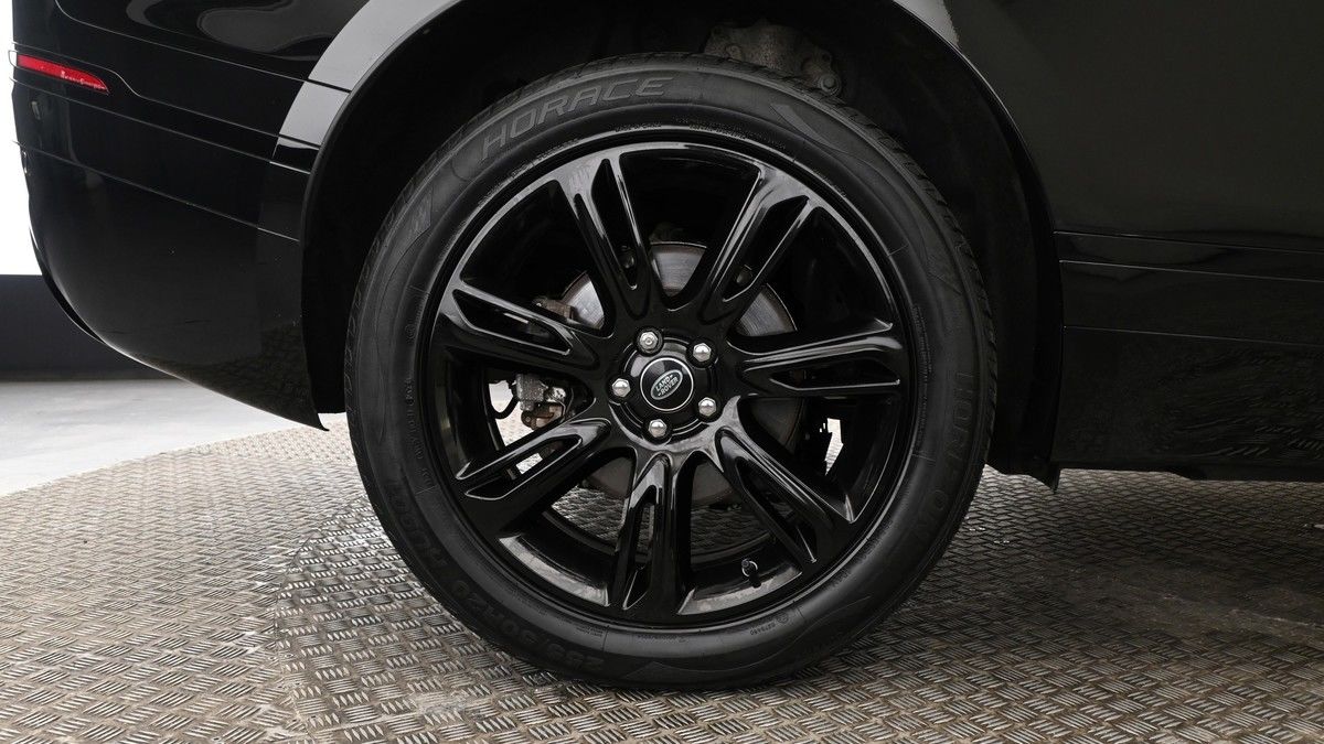 Land Rover Range Rover Velar Image 9