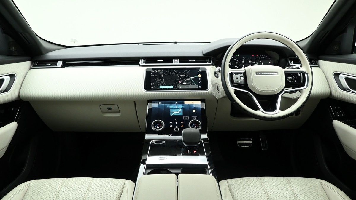 Land Rover Range Rover Velar Image 13