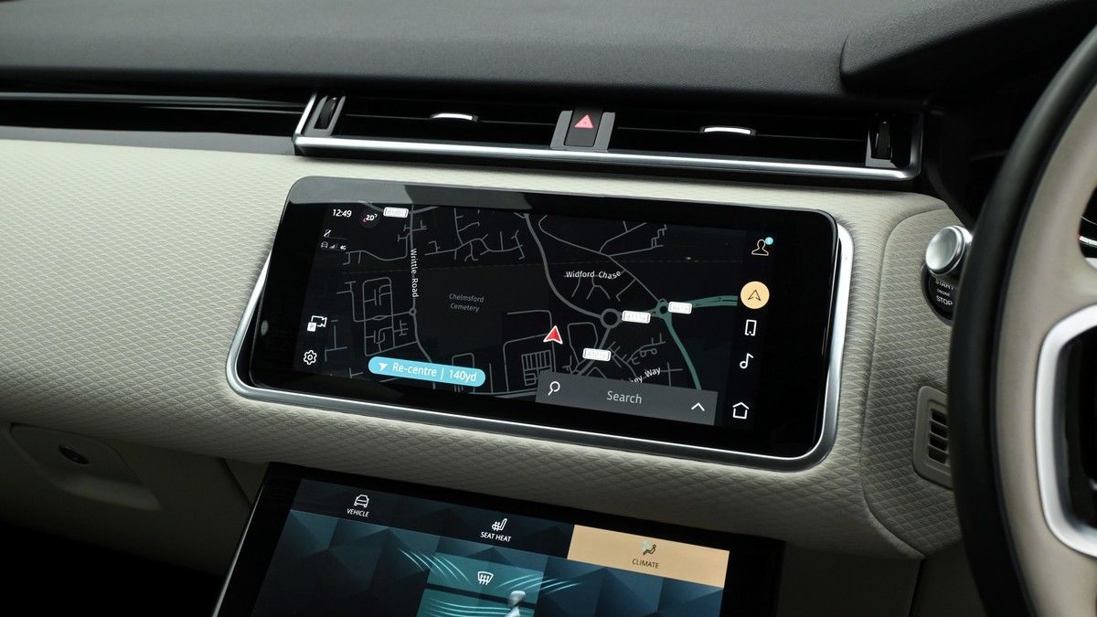 Land Rover Range Rover Velar Image 10