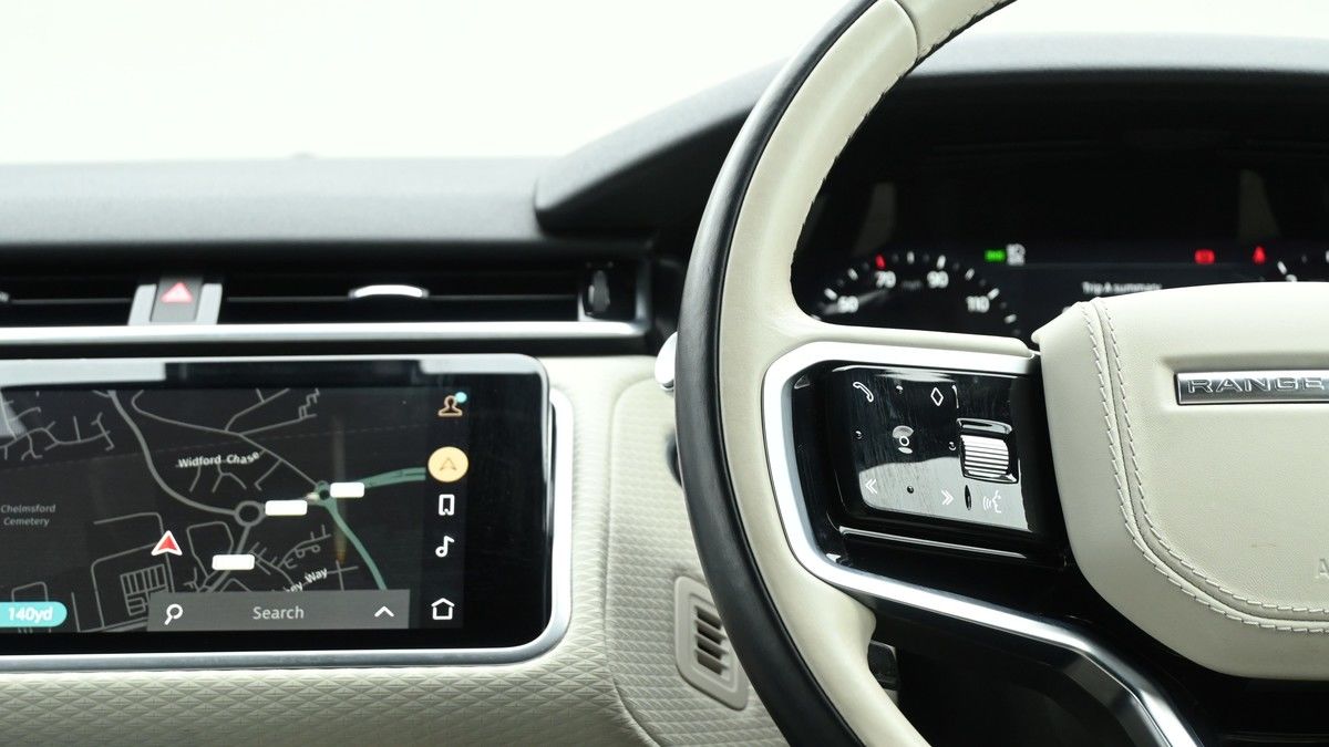 Land Rover Range Rover Velar Image 14