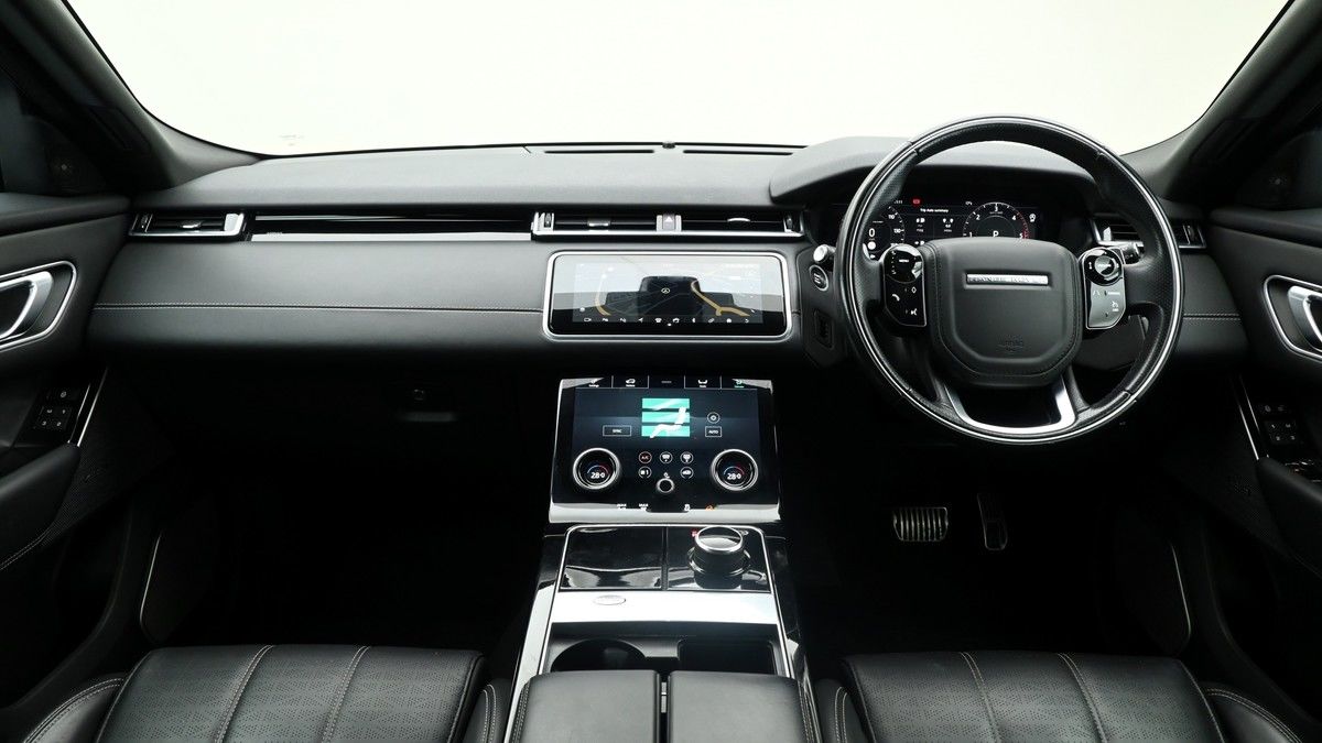 Land Rover Range Rover Velar Image 13