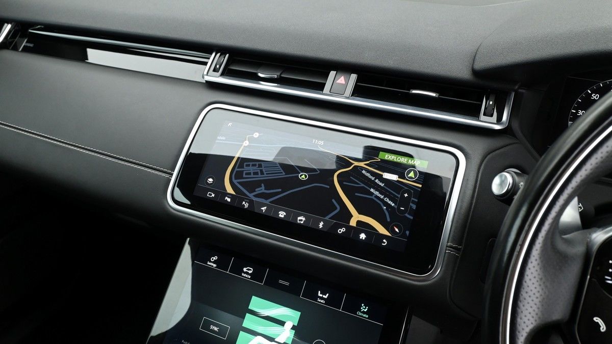 Land Rover Range Rover Velar Image 10