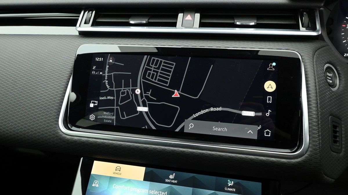 Land Rover Range Rover Velar Image 11