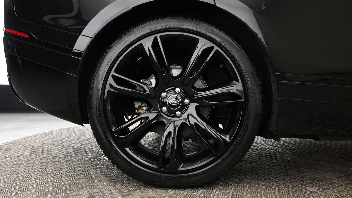 Land Rover Range Rover Velar Image 9
