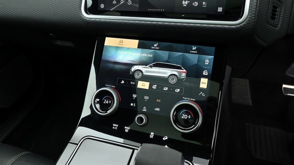 Land Rover Range Rover Velar Image 12