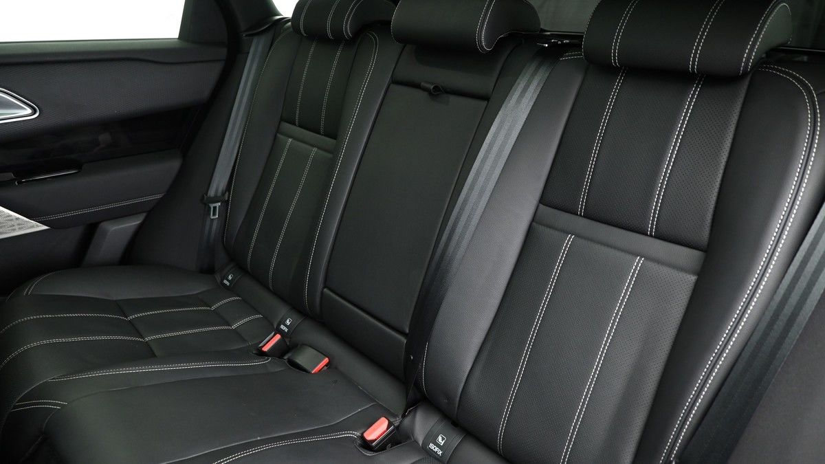 Land Rover Range Rover Velar Image 5