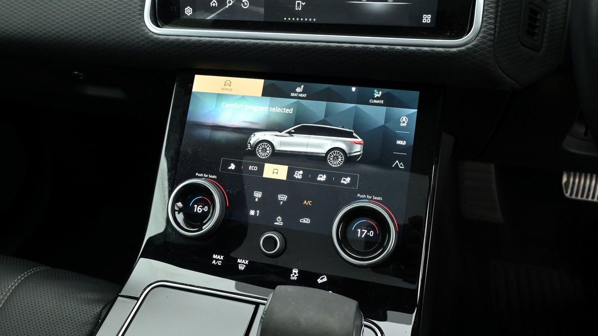 Land Rover Range Rover Velar Image 12