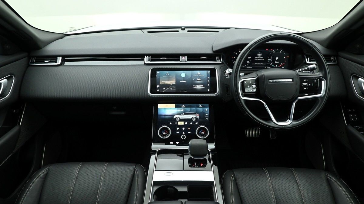 Land Rover Range Rover Velar Image 14