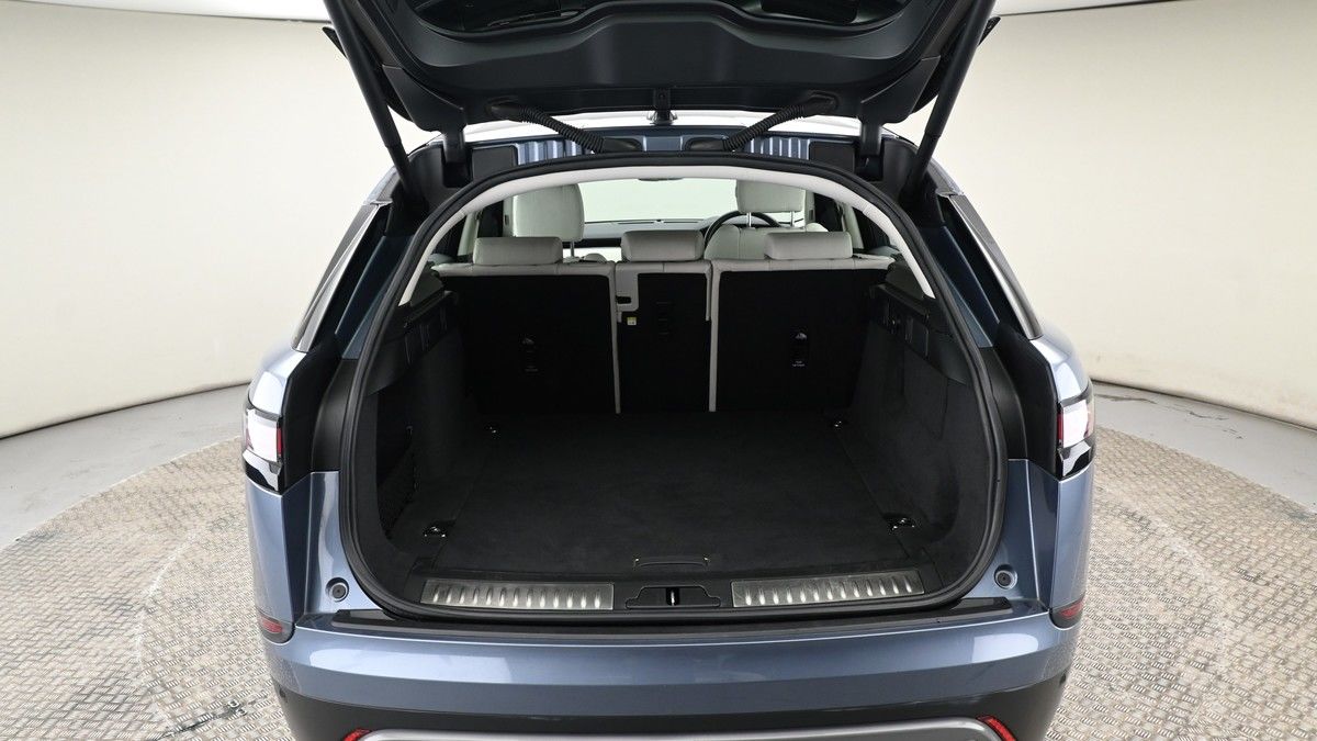 Land Rover Range Rover Velar Image 9