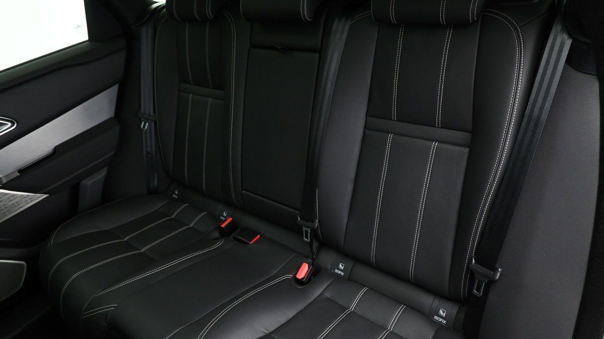 Land Rover Range Rover Velar Image 5