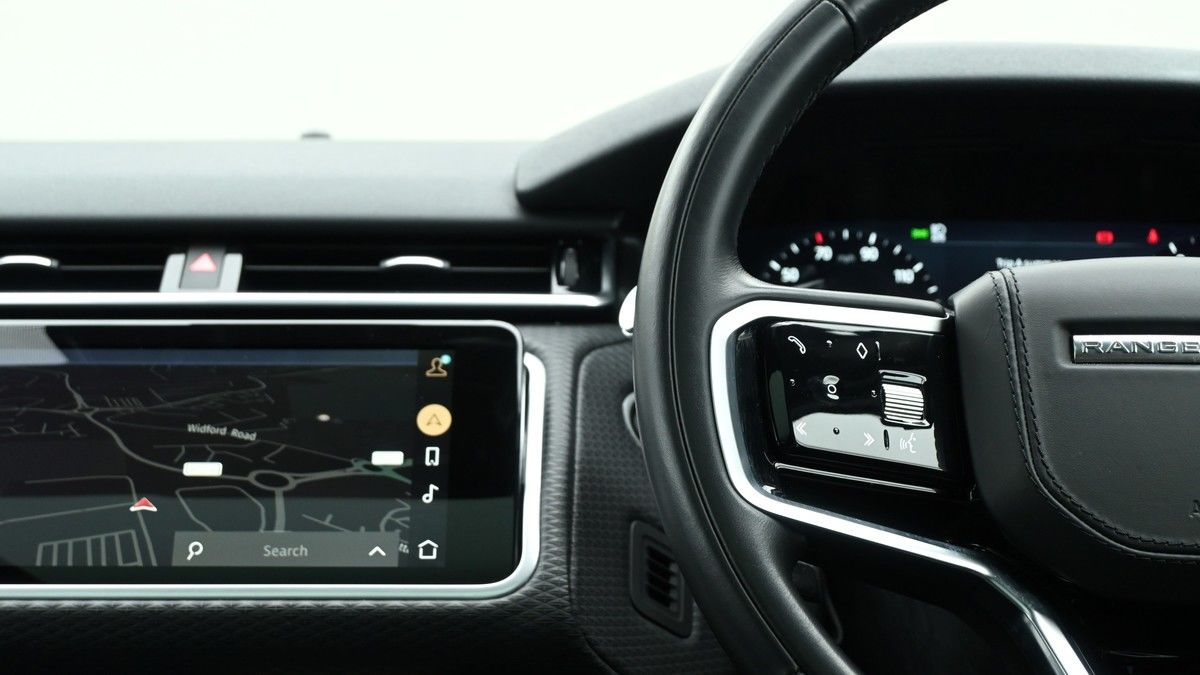 Land Rover Range Rover Velar Image 15