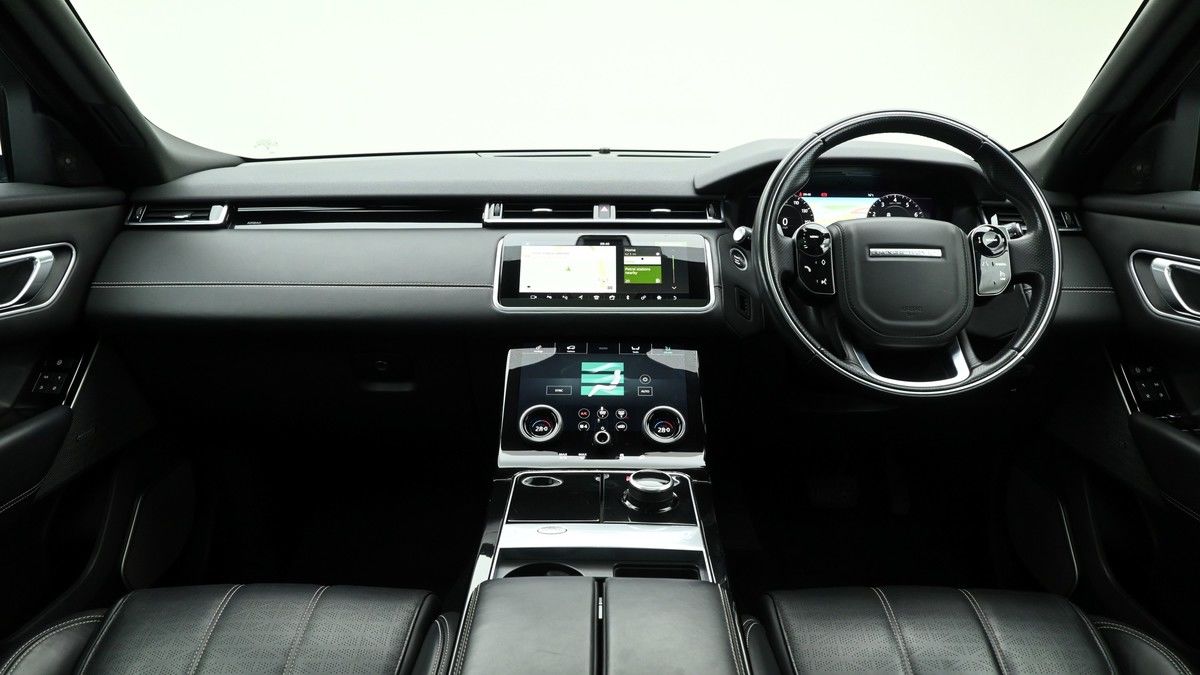 Land Rover Range Rover Velar Image 14