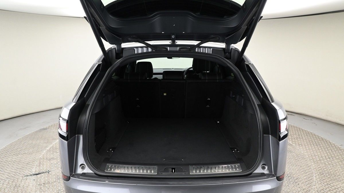 Land Rover Range Rover Velar Image 9
