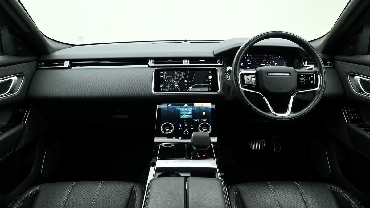 Land Rover Range Rover Velar Image 13