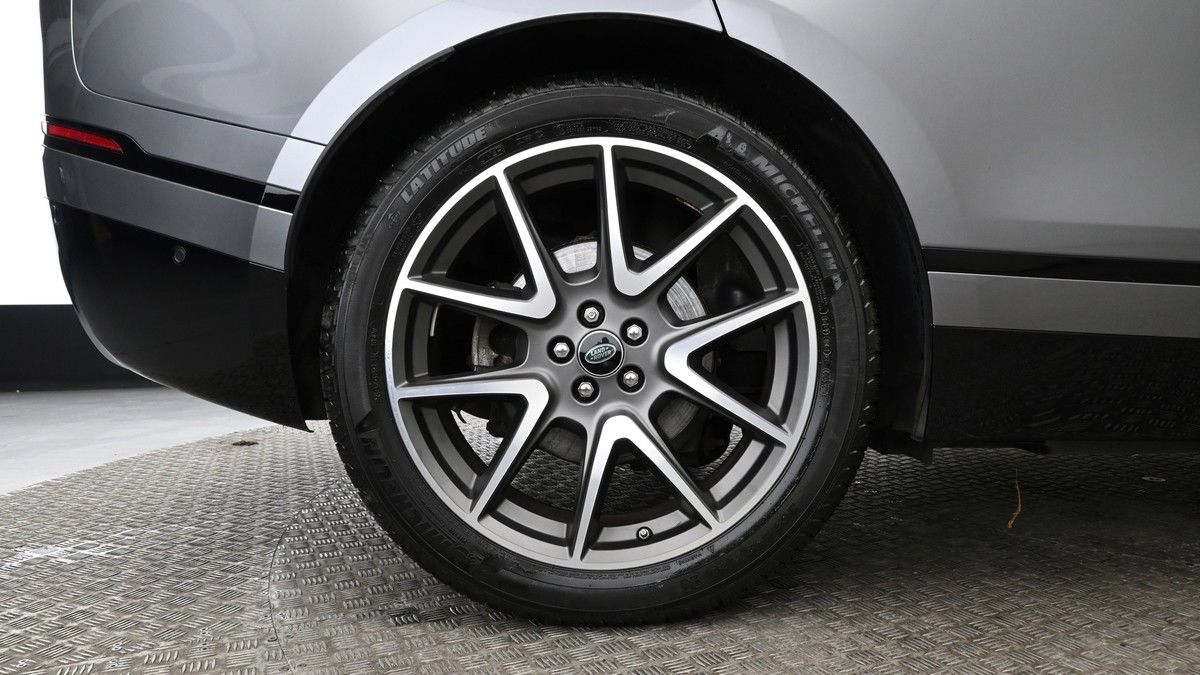 Land Rover Range Rover Velar Image 8