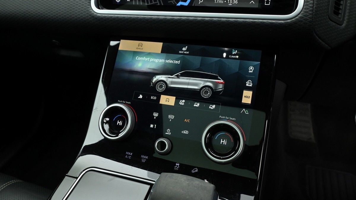 Land Rover Range Rover Velar Image 12