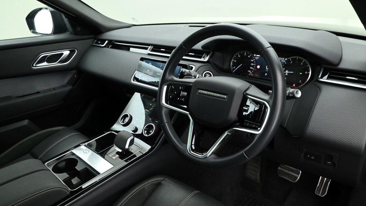 Land Rover Range Rover Velar Image 3