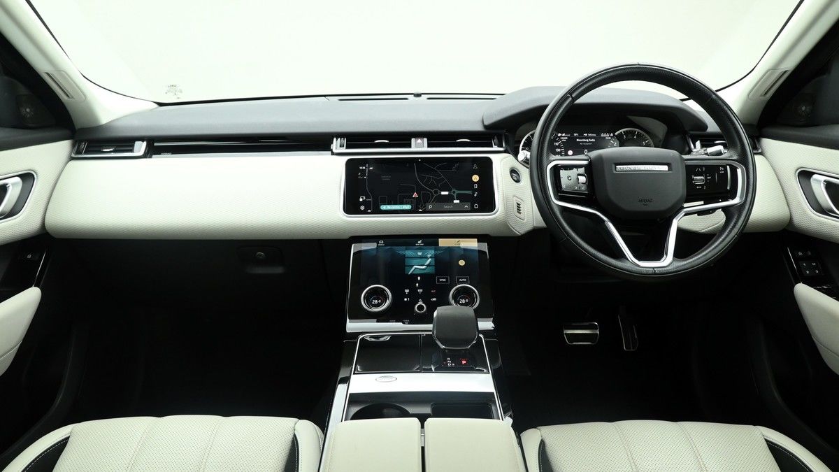 Land Rover Range Rover Velar Image 13