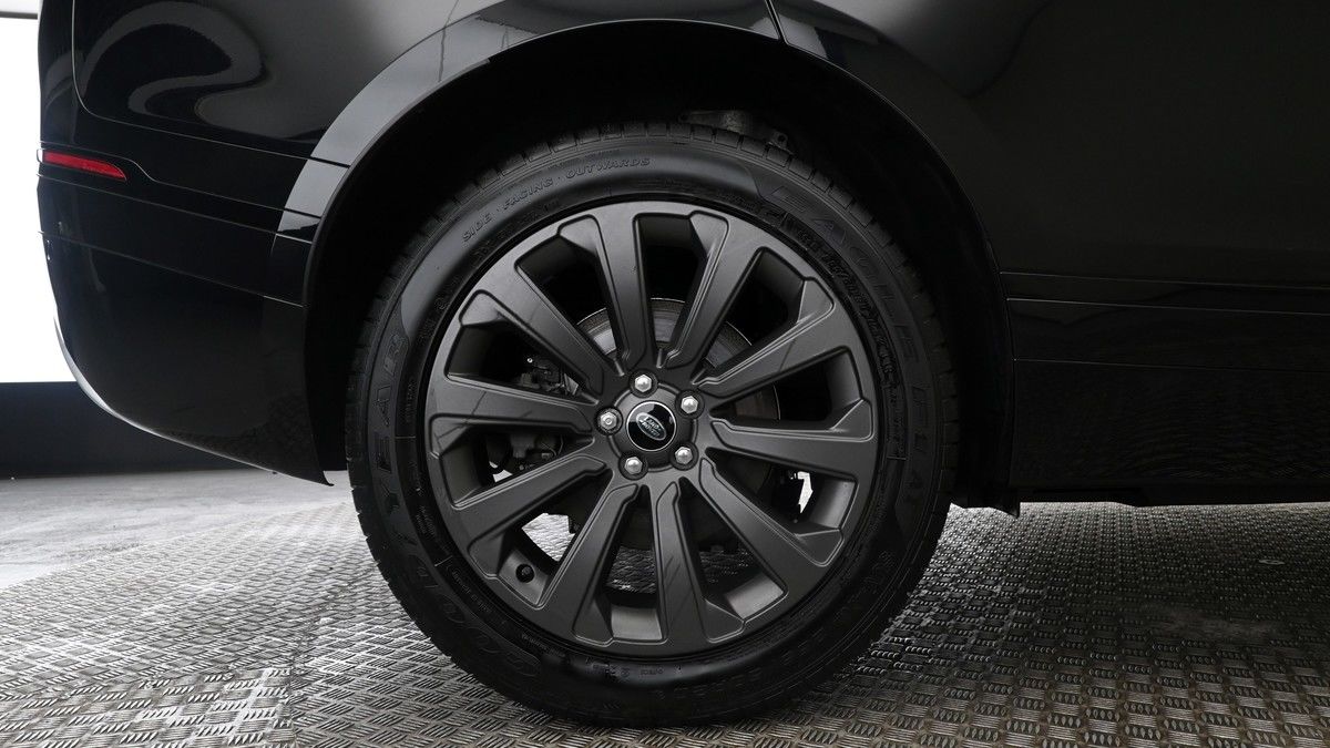 Land Rover Range Rover Velar Image 8