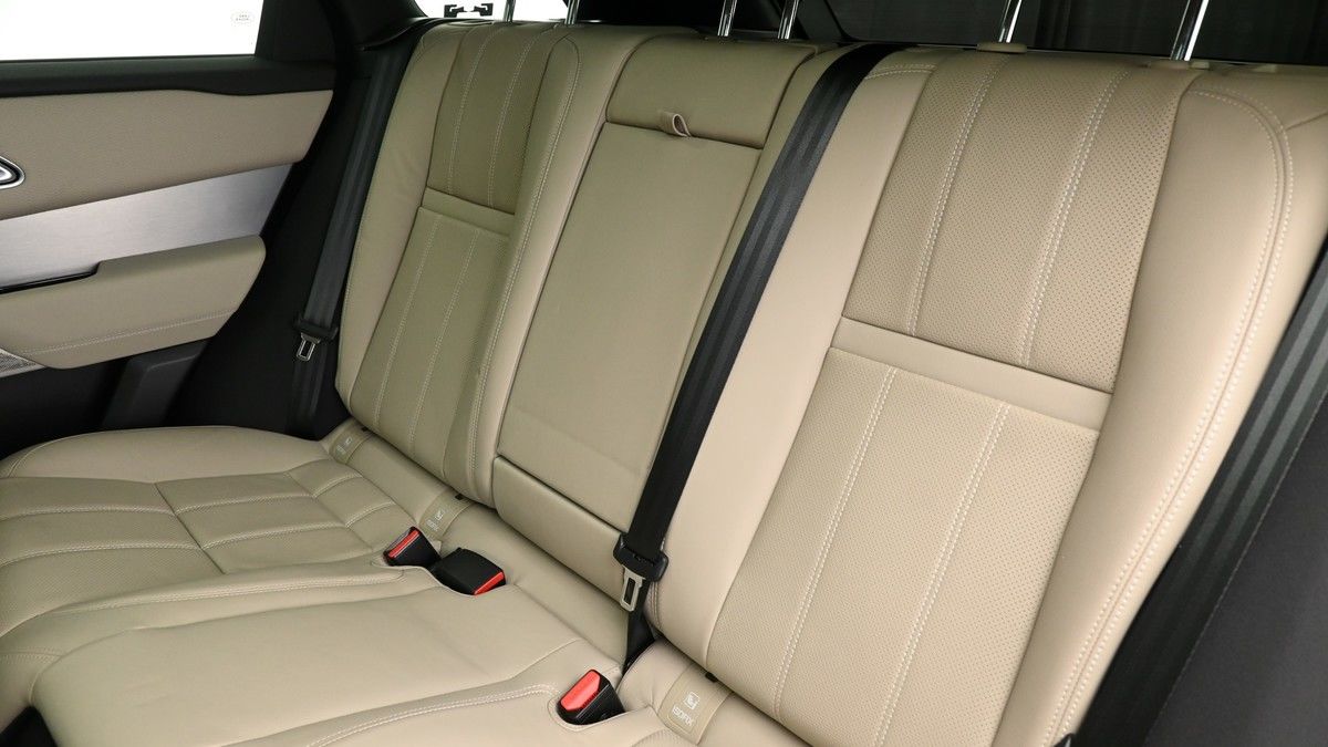 Land Rover Range Rover Velar Image 5