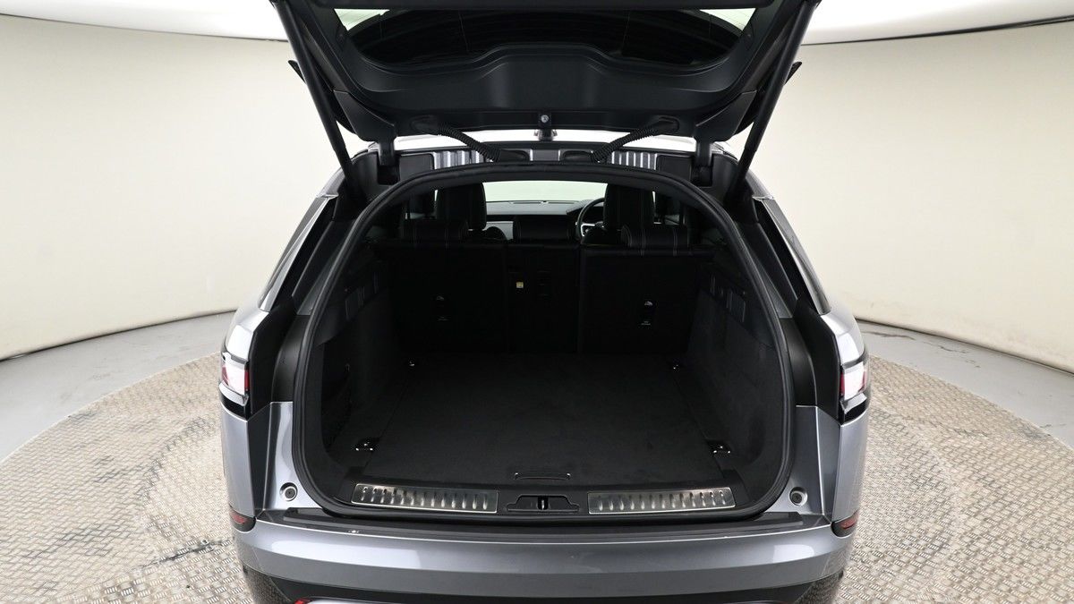 Land Rover Range Rover Velar Image 9
