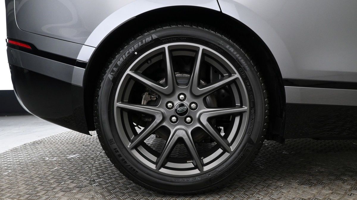 Land Rover Range Rover Velar Image 8