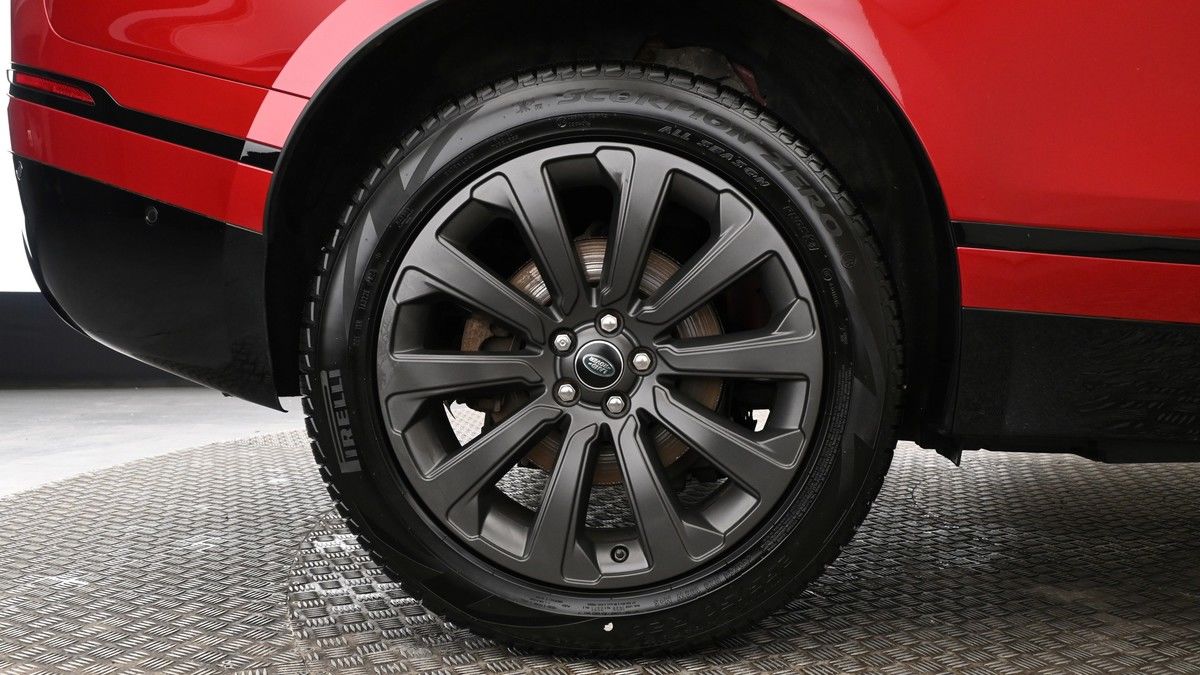 Land Rover Range Rover Velar Image 9